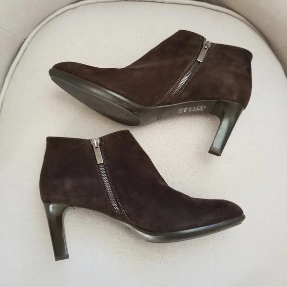 Aquatalia Brown Suede Leather Heeled Ankle Boots | 10 - Picture 3 of 9